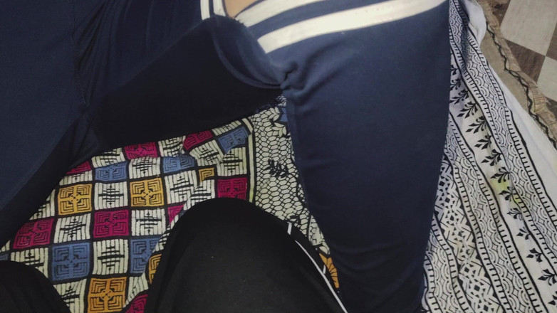 Desigirl37: Desi College-mädchen lieben es, ihre geilen muschis und hardcore,harten fick...