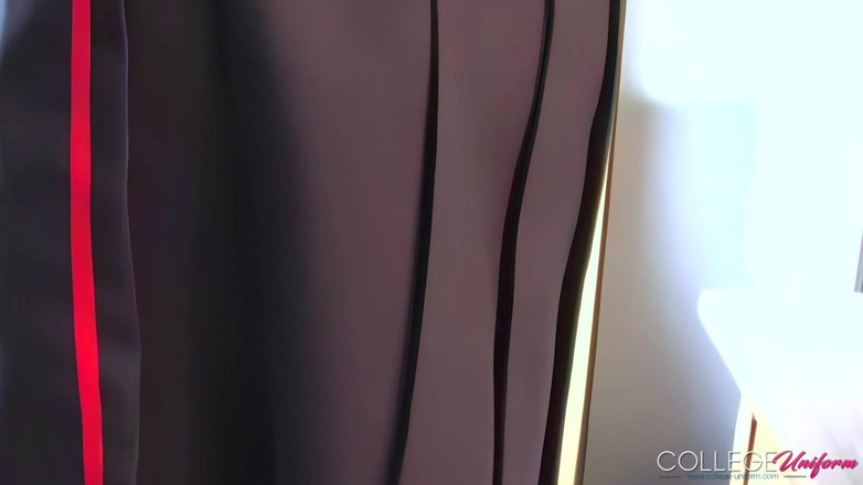 College Uniform: Trabalhando com Samantha Buxton