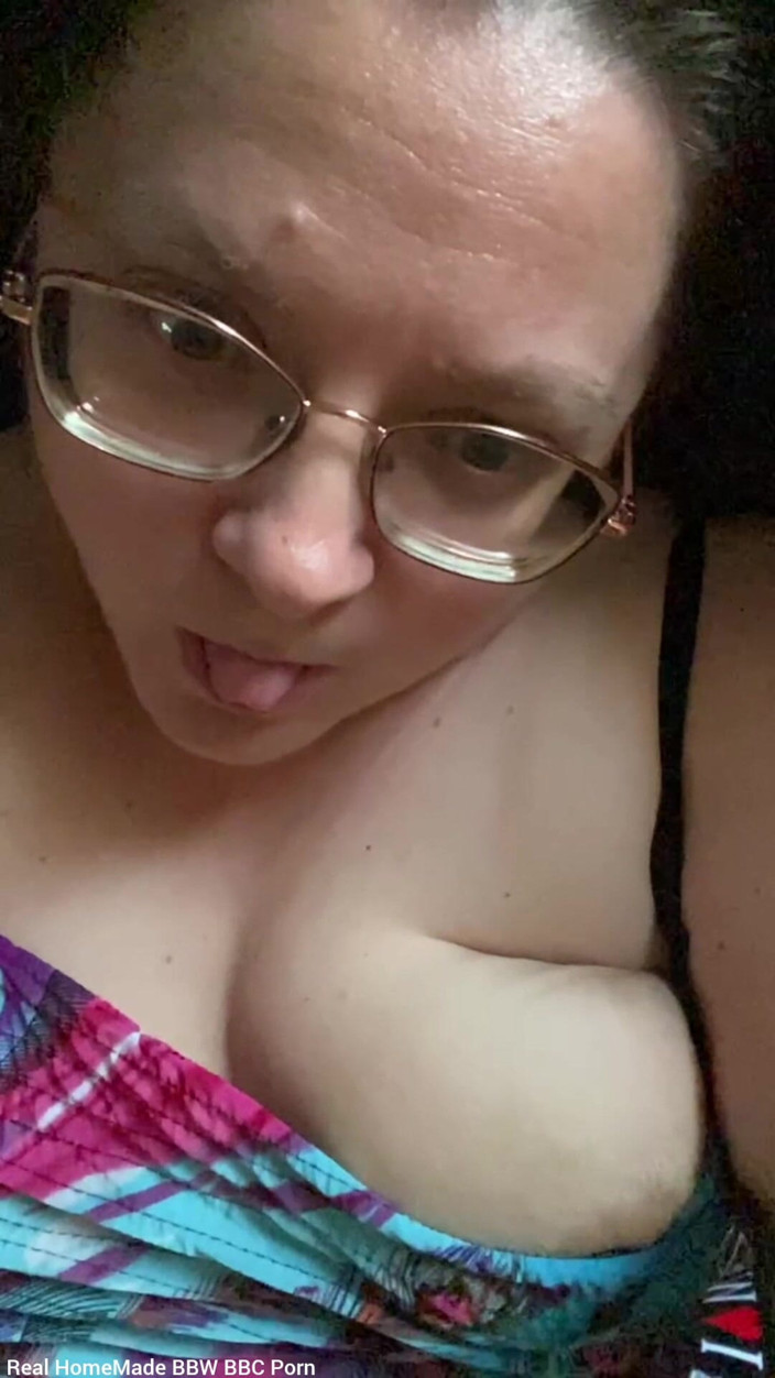 Real homemade BBW BBC porn: Tachinare frecare strângându-mi țâțele, răsucindu-mi sfârcurile