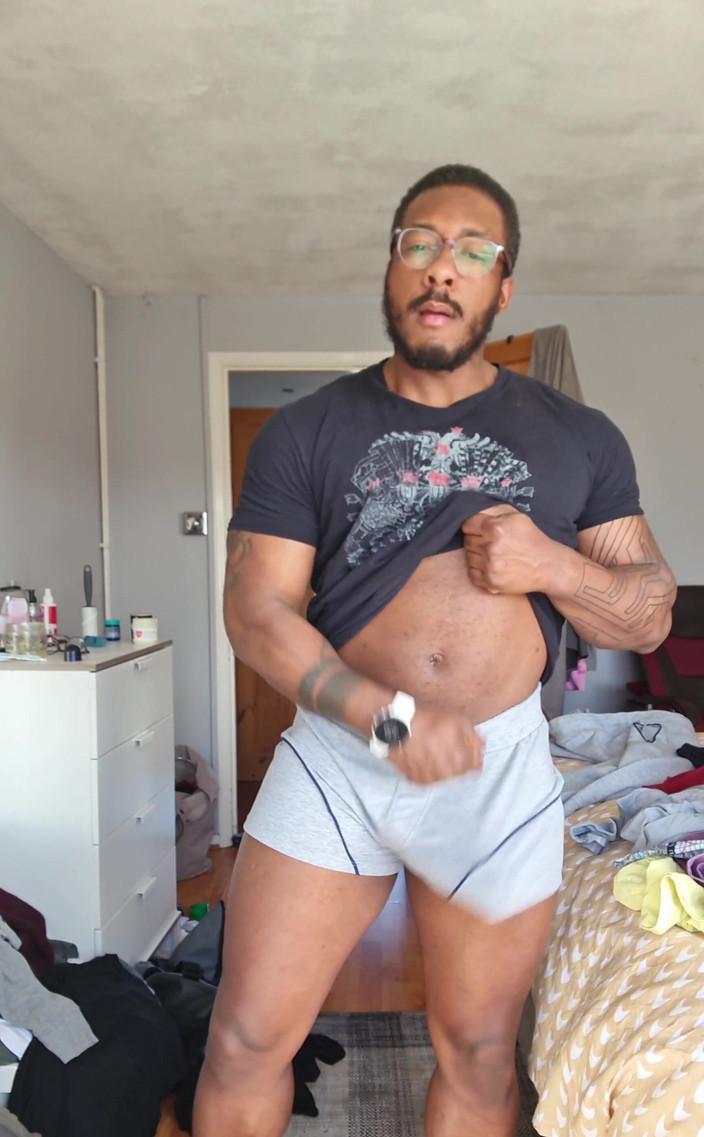 Amadeus: Sare pula aia!