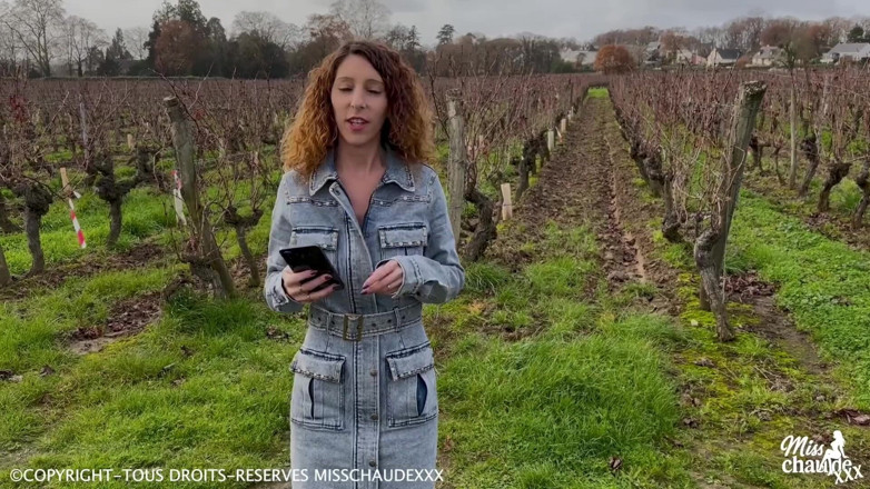 Misschaudexxx: Dostanu do prdele traktor od farmáře, který mě překvapí ve...