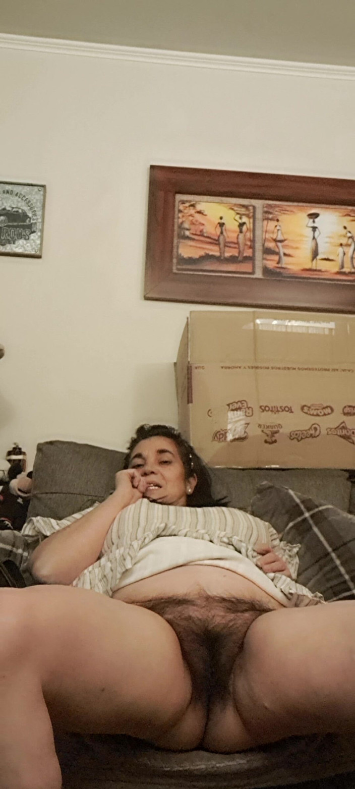 Mommy big hairy pussy: MILF macecha Roleplay.