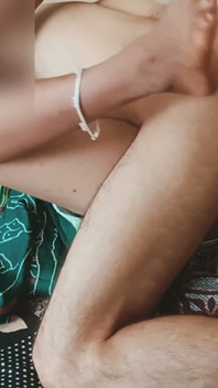 Desi Stepmom in Green Sari Hot Fuck. Indian Village Sex.
