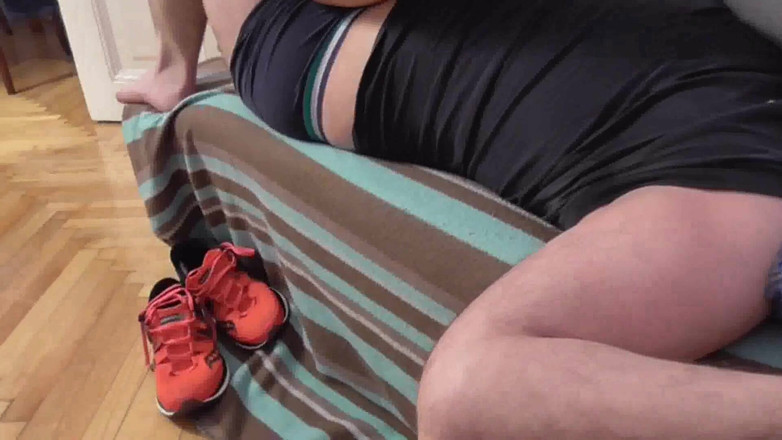 Foot Girls: 내 발 노예 냄새가 나는 양말