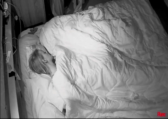 KittieNoOne: Outra noite de mim brincando comigo mesma