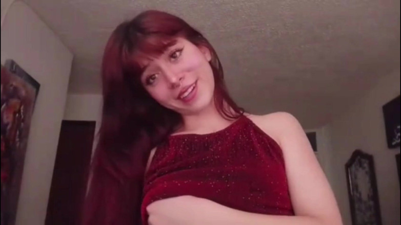Elisabeth Garban: Dancing Sensual Show Petite Latina Ass Hole