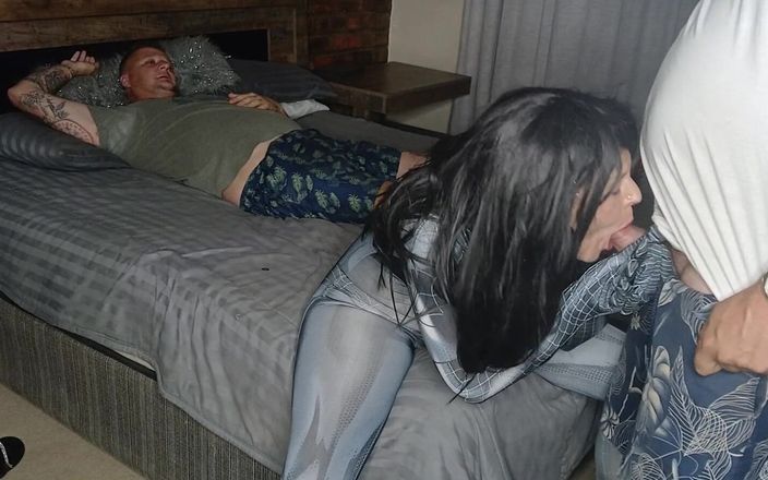 Bigjoefuckalott: 젖탱이를 빨고 따먹기