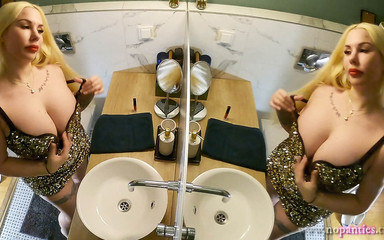 No panties TV: Sexy enge muschi, dicke möpse, dicker arsch, neue freundin ist...