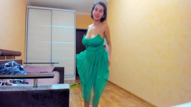myla_angel: Yeşil şeffaf elbiseli ateşli myla angel!