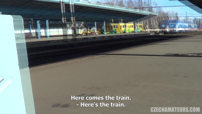 CzechAmateurs: Čeští amatéři 83 Pár šuká ve vlaku