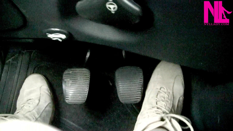 Nyllady: Driving and Pedal Pumping in Suede Soft Flat Boots