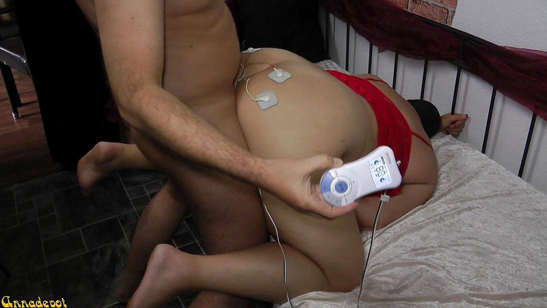 Anna Devot: Аннадевот - електрика просто збуджується