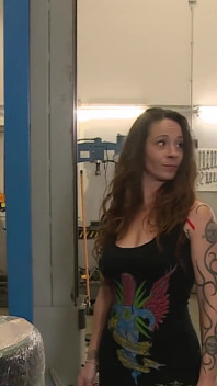 Curly girl does threesome and a2m