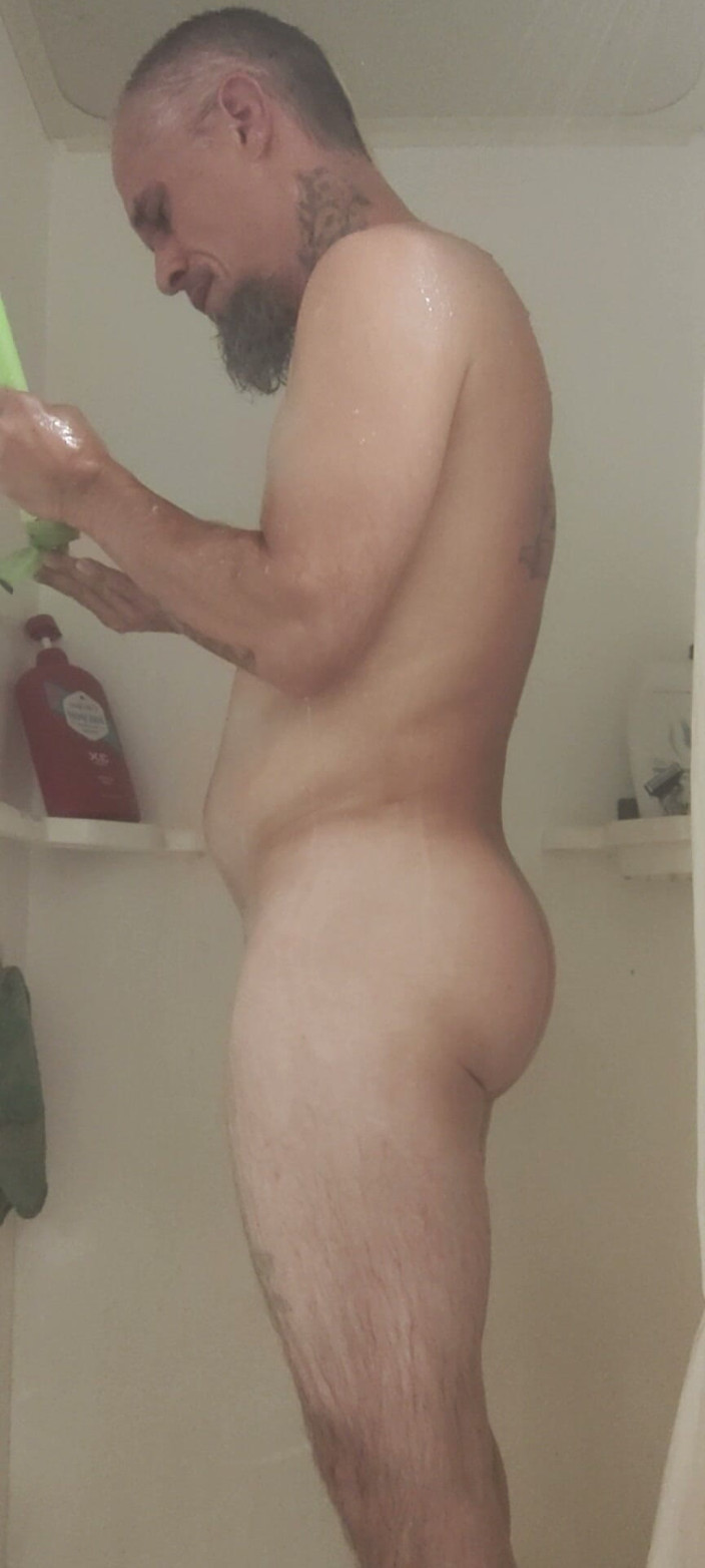 LonelyDucky369: Prysznic
