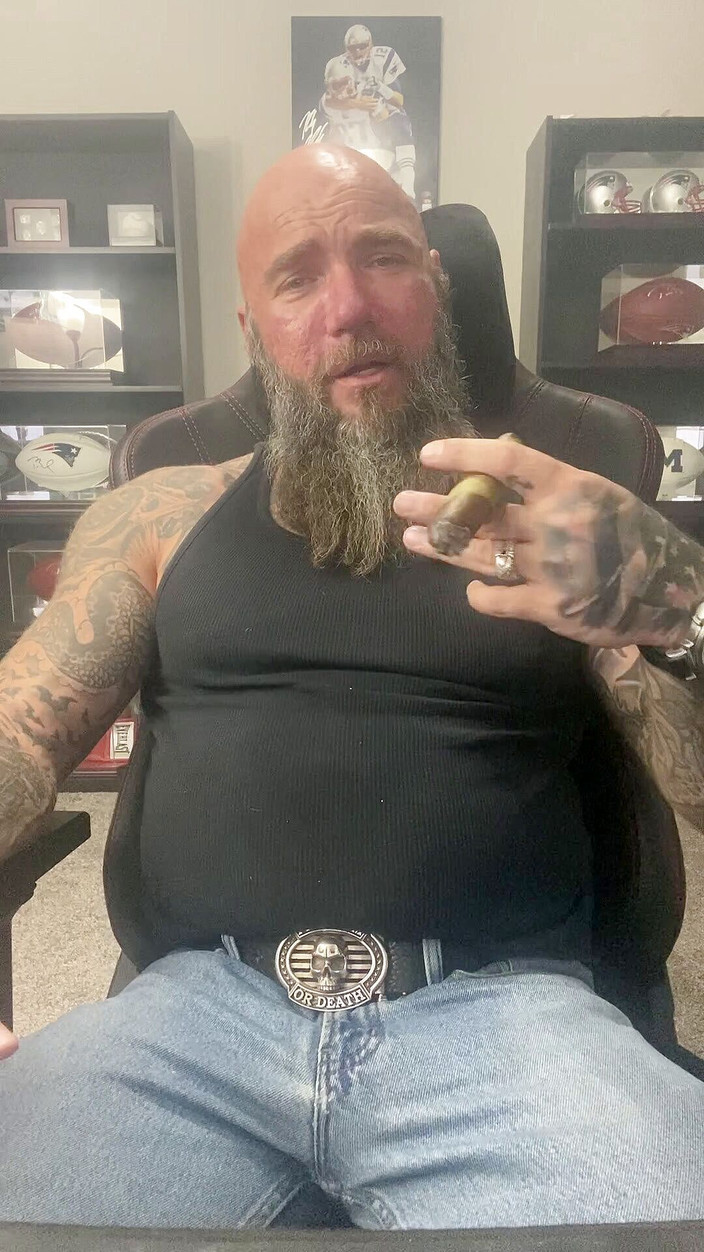 MasculineJason - Jason Collins: "Ta vie comme ma propriété ! Extrême!"