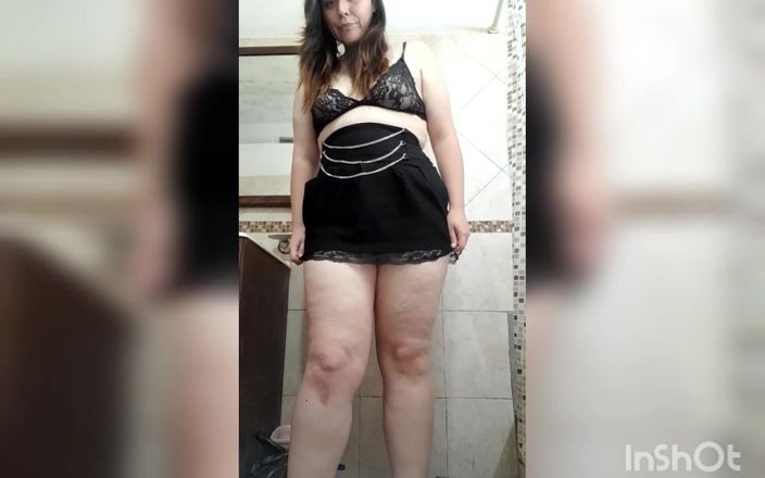 Chubby Sex Symbol: 그녀의 후장 냄새를 맡는 육덕 거유 소녀