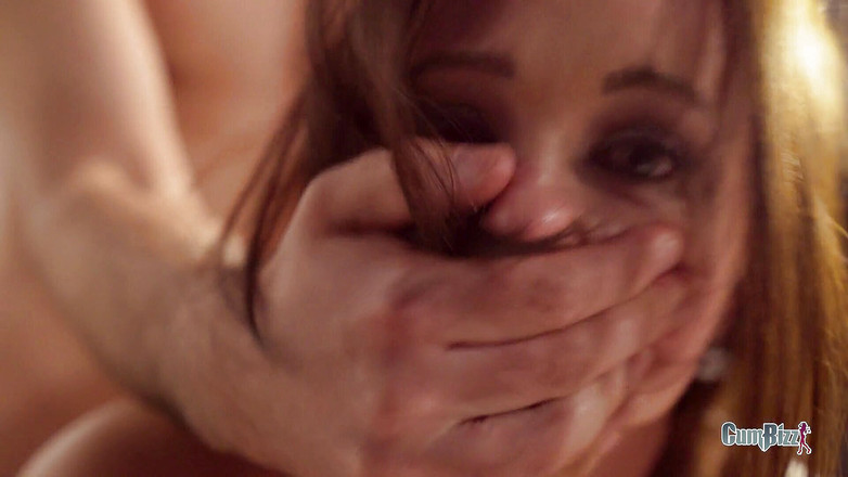 Cumbizz: Si jalang ini membuatkan lelaki berhancur untuk kongkek dubur