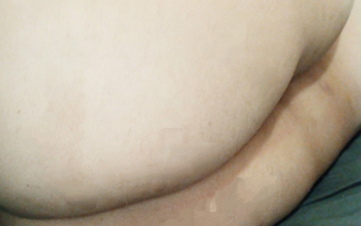 PrinceDez: Prince dez आपको उसके पाद और पैर खाने का आदेश दे रही है