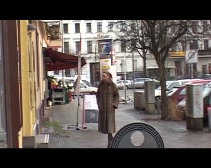 Porno kino: Güzel Alman genç kız güzelce sikiliyor