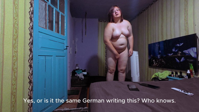 SchoolPrincess: Naked Curvy Brunette on Vibration Platform Reads Comments English Subtitles