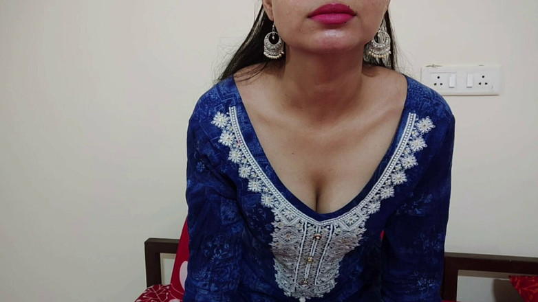 Saarabhabhi6: La coppia di appena sposati, marito solo a casa, è andata...