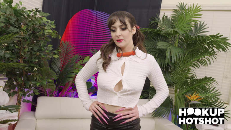 Hookup Hotshot: Innocent Beauty Vile Vixen Is Addicted to Dorian Del Isla's...