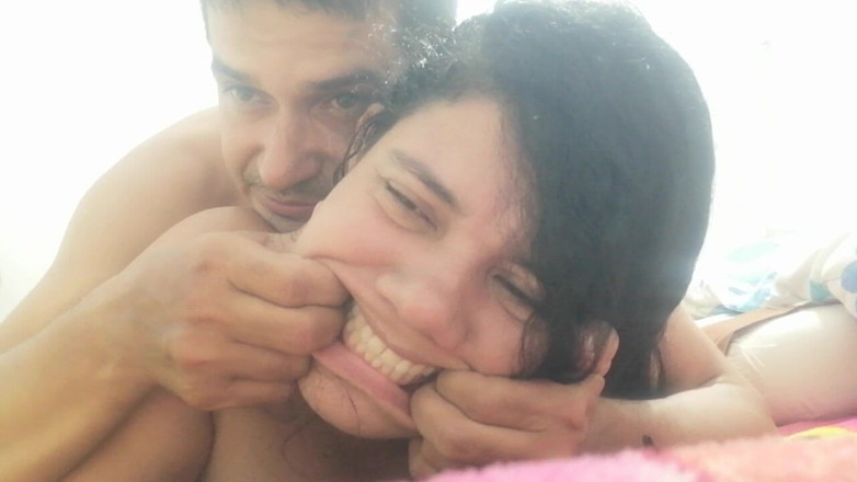 Valkyrie and Luigy Couple: 私のスラットガールフレンドはセックスが大好き