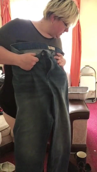 Real homemade BBW BBC porn: Bbwbootyful getting ready to go out with outdoor flashing