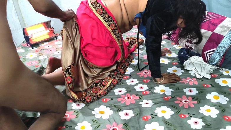 Happyhome: Indian Beautiful Bhabhi Big Boobs Chested on Husband and Enjoying...
