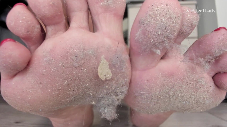 Feet lady: Dirty Saliva Feet