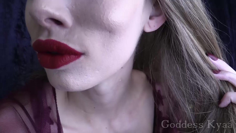 Kyaa Chimera: Adoración de lápiz labial de