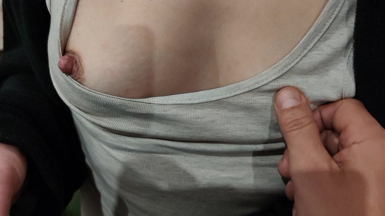 vuana: In ginocchio e succhia quel grosso cazzo!