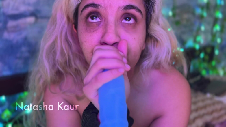 Natasha Kaur: Latihan blowjob: bahagian satu