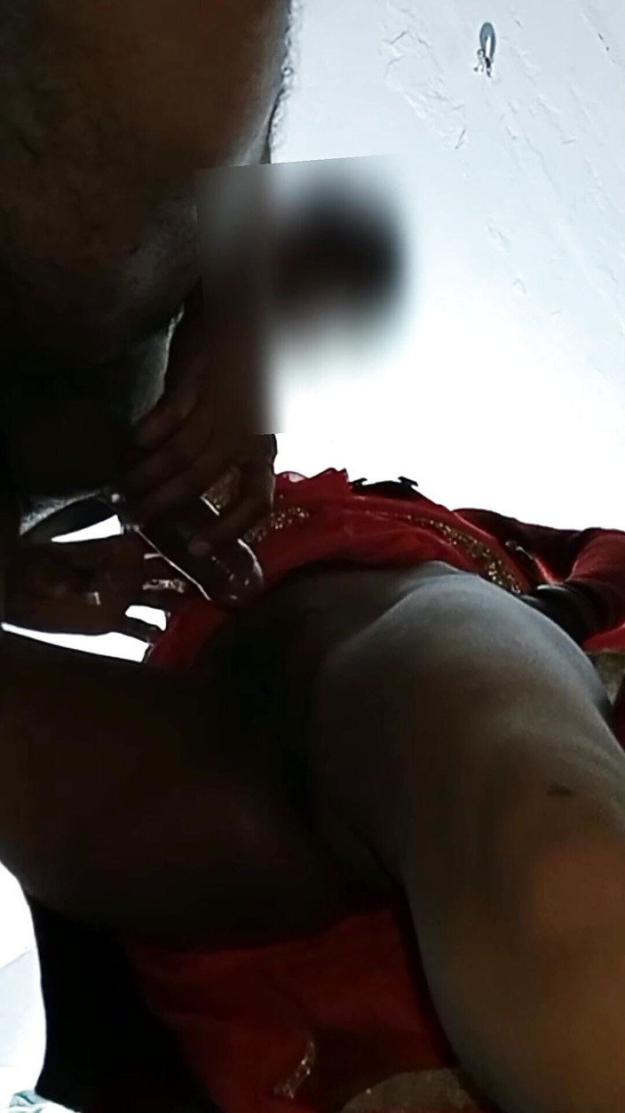 Rakul008: Ho lasciato l'Desi Bhabhi in piedi con il suo Sari...