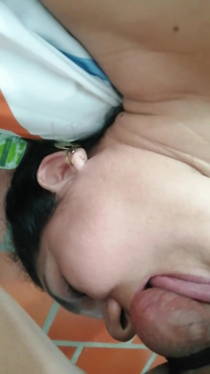 Valkyrie and Luigy Couple: スラットからのフェラチオ