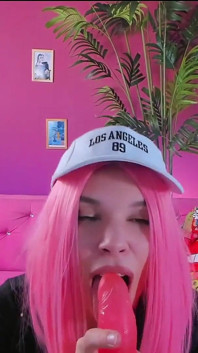 Honím si dildo POV a Představ si, že je to tvůj penis v mých rukou