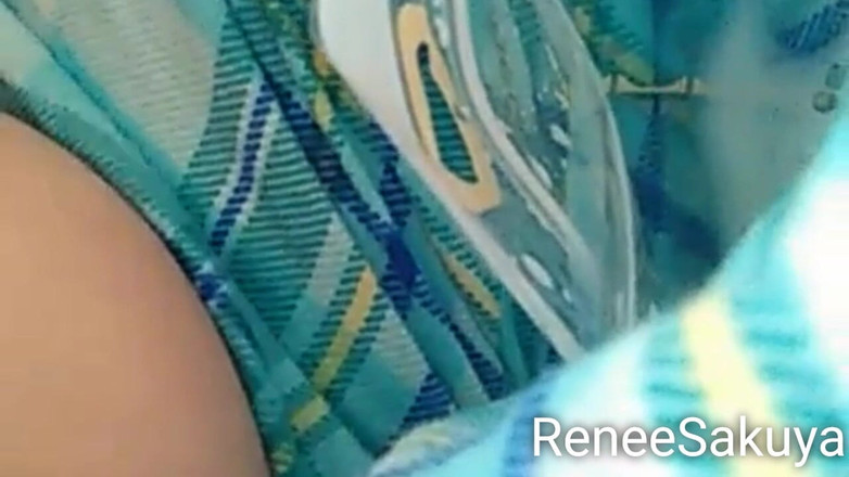 Renee Sakuya: Menyusui ke dalam kantong menyusui