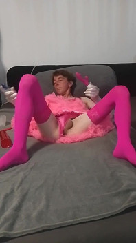 Lars Damberger Eats Cum Ice Cream, Fingers Himself, Pushes a Dildo in It and Uses Penis Pump