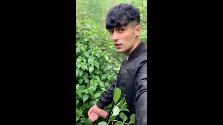 Idmir Sugary: 自己的 precum 和吞精