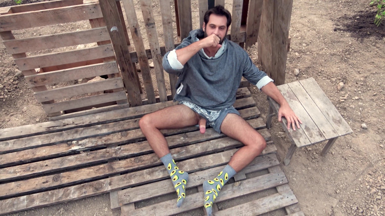 Kuzzi kuzzi socks: OUTDOOR BOY PLAY WITH COCK AND CUM HUGE LOAD ON...