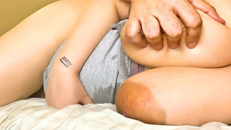 Faustina Pierre: Učitel s velkými prsy pozval studentku na studium, ošukal ji...