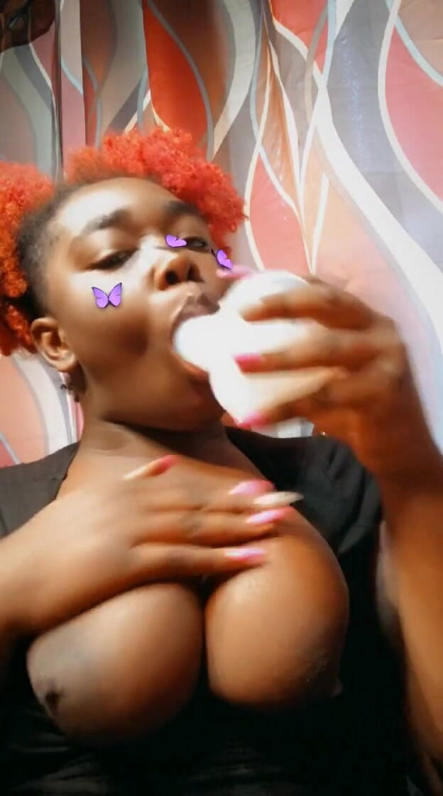 Juicy the houdini: Pik zuigen is mijn kunstwerk Ik wou dat jij het...