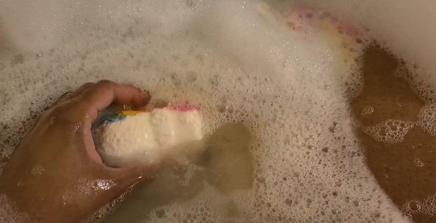 Josie4yourpleasure: Splish Splash caliente mamá tomando un baño