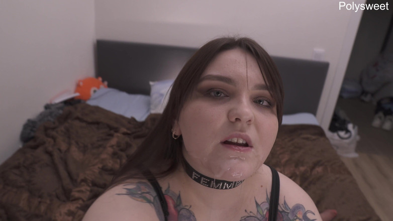 Polly Sweet: あなたの大きなペニスを私の口に持って行ってみてください - 大きな射精