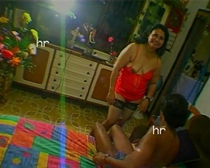 Hans Rolly: 90'ların amatör - komşu porno yıldızı olmak istiyor bölüm 5