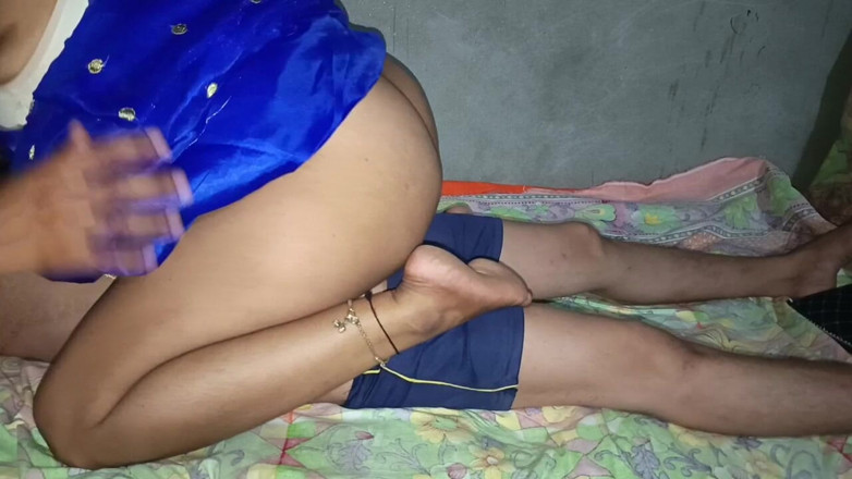Kavita69: Молодой Паренек Кончает В Меня, Занимаясь Сексом С Горячей Тетушкой