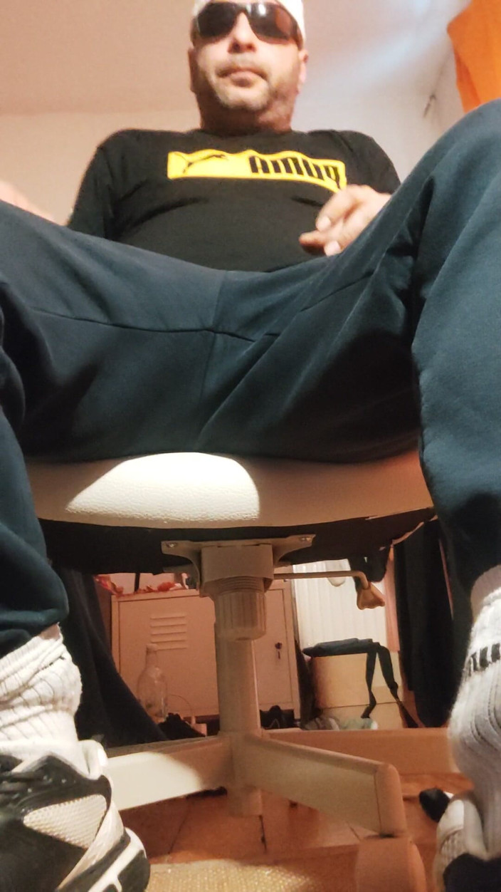 SmokedAlloy2: Turning on, Sock Play, and Cumming
