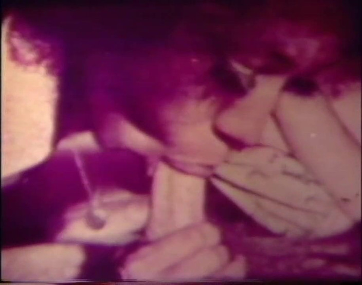 Vintage megastore: 素敵な黒檀のひよこは二人の男を甘やかす