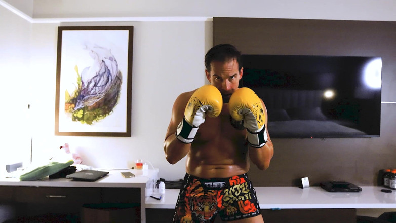 Kandylegsxxx: Knockout Boxing Domination: Kandy Vs Sam Stout
