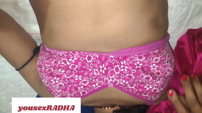 Sexy jaan: 印度德西 Radha bhabhi 性爱视频和印度德西彩信泄露视频和德西 xhamster 视频